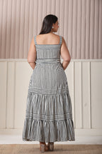 Black and white stripe